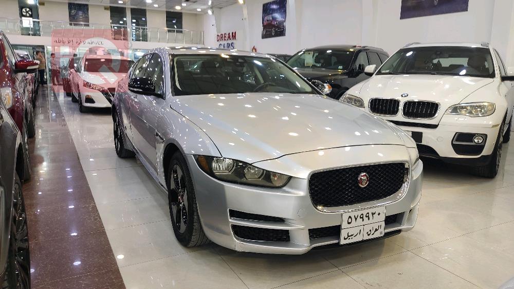 جاكوار XE